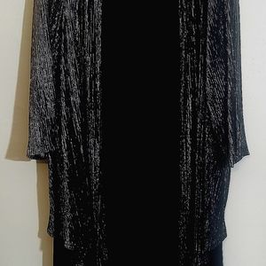 1 psc Black and beige Blouse